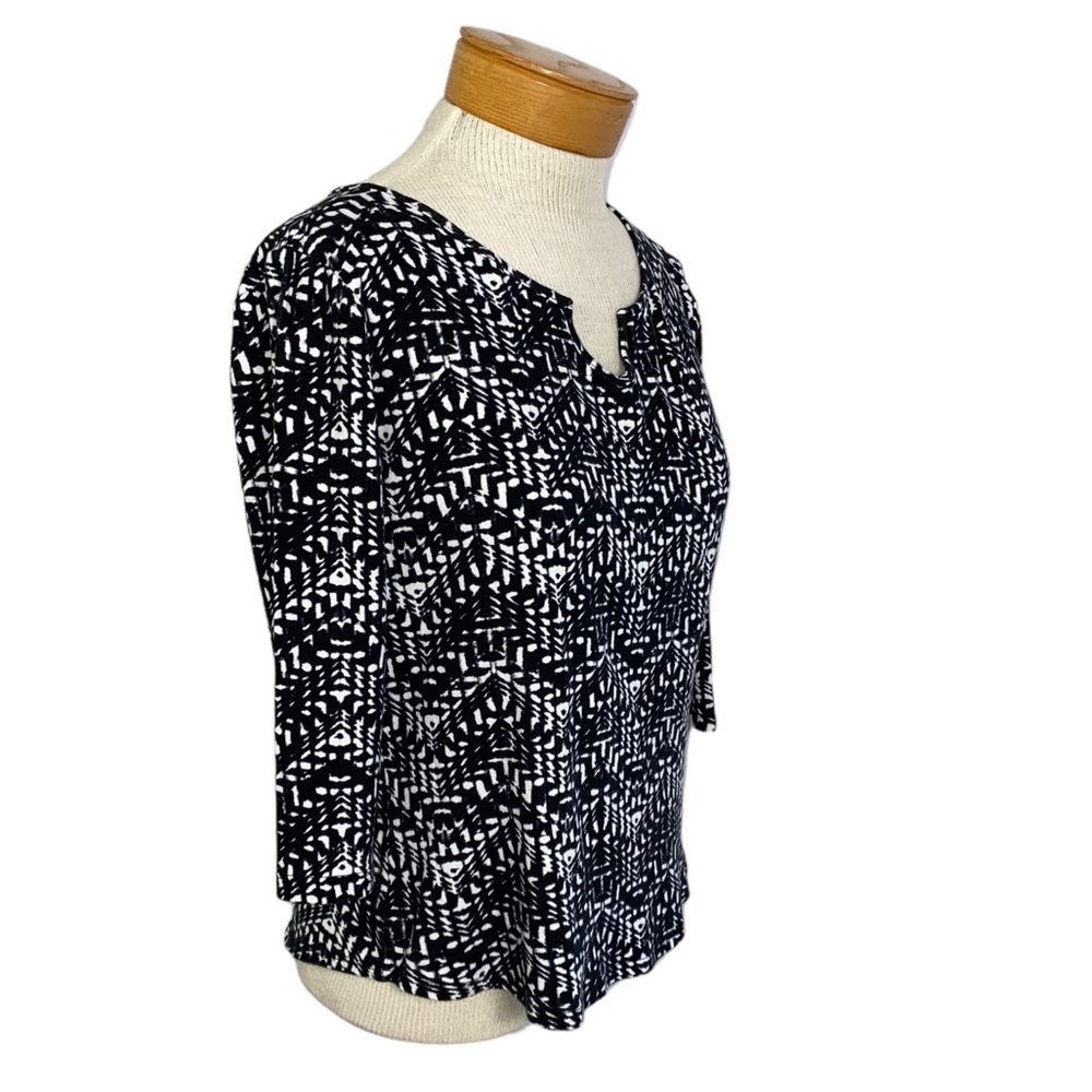 Anne Klein Sport 3/4 Sleeve Split Neck, Print Top Small